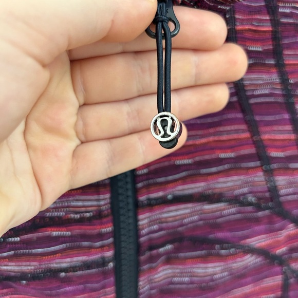 Lululemon Define Jacket - Picture 4 of 9